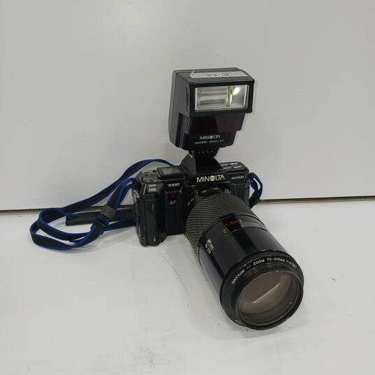 Maxxium 7000 35mm Camera with Zoom Lens & Flash image number 1
