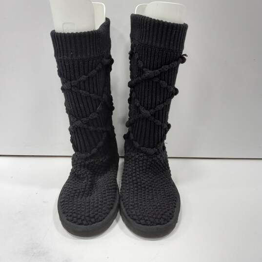 Ugg Black Knit Boots Sz 7 image number 1
