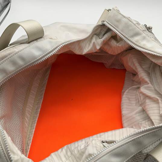 Lululemon Womens White Mesh Double Handle Detachable Strap Duffle Bag image number 3