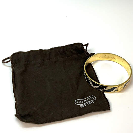 Designer Coach Gold-Tone Enamel Round Shape Bangle Bracelet With Dust Bag image number 5