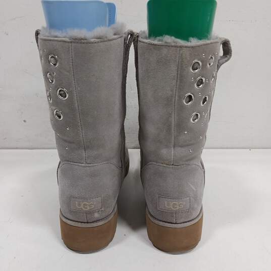 UGG Madison Grommet Wedged Shearling Boots Size 9 image number 3