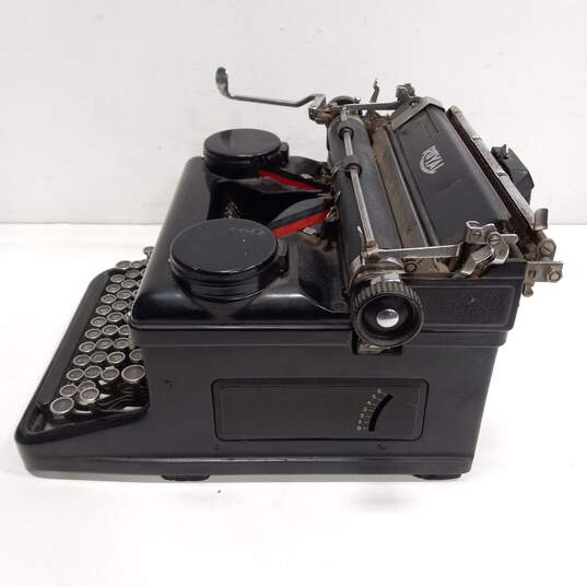 Vintage Black Royal Typewriter image number 3