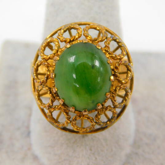 Vintage 10k Yellow Gold Dyed Green Quart Cabochon Scrolled Ring 6.8g image number 2