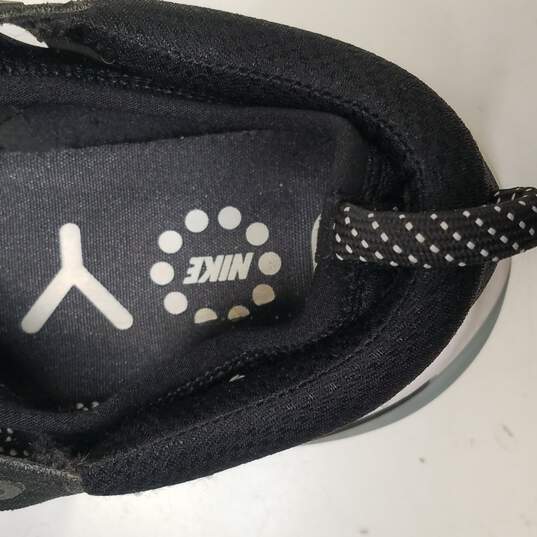 Nike Joyride Run Flyknit Running Sneakers Oreo AQ2730-001 Size 11.5 Black, White image number 8