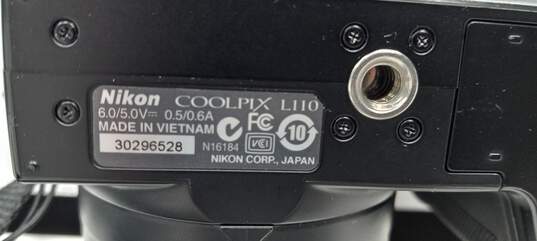 Nikon Coolpix L110 12.1 Mega Pixel Digital Camera w/Case image number 4