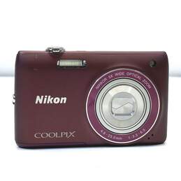 Nikon Coolpix S4100 14.0 Compact Digital Camera alternative image