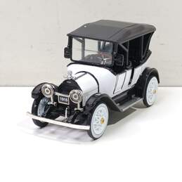 1915 Chevrolet Five-Passenger Baby Grand 1/32 Scale Collectible Car