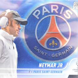 2021-22 Neymar Jr Topps Stadium Club Chrome UCL Paris Saint-Germain alternative image