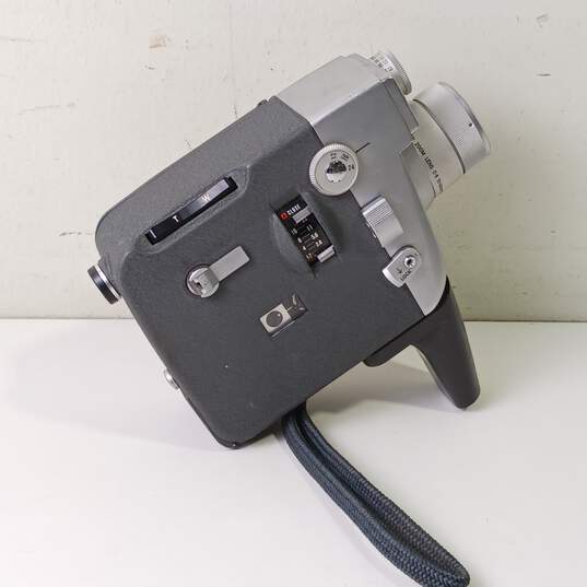 Vintage Canon Motor Zoom 8 Movie Camera image number 2