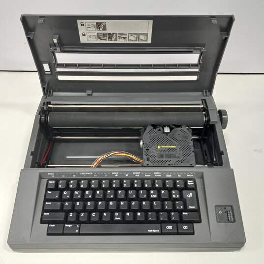 Vintage Smith Corona SCM Sterling Electric Typewriter Model  IOB5B-1 With Fil Ribbons And Lift-Off Tapes In Box image number 4