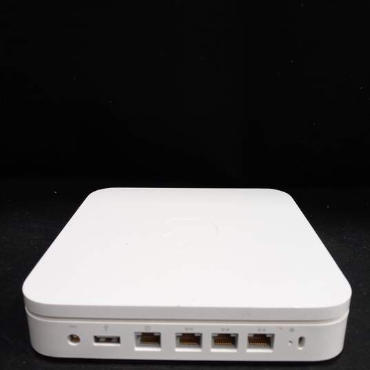 Apple AirPort Extreme Base Station Model A1354 image number 4