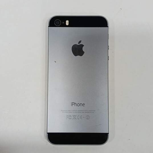 Apple iPhone 5s image number 2