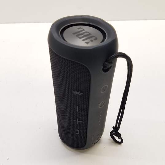 JBL Flip 3 Bluetooth Speaker image number 5