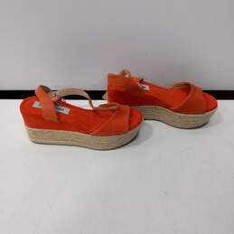 Steve Madden Ladies Orange Wedge Platform Heels Size 5 alternative image