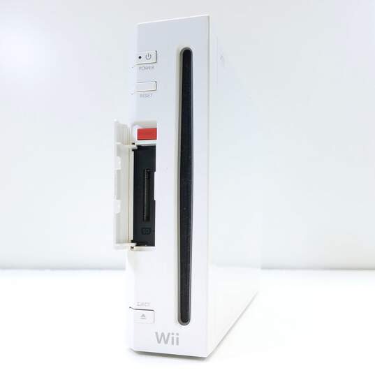 Nintendo Wii Console W/ Accessories IOB image number 4