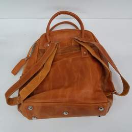 Epiphanie Leather Backpack alternative image