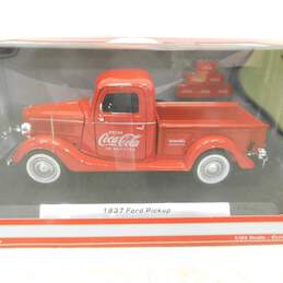 Coca-Cola 1937 Ford Pickup 1:24 Scale Diecast Model NIB alternative image