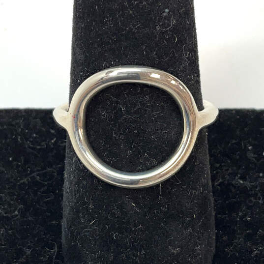 Designer Silpada 925 Sterling Silver Hammered Modern Circle Band Rings image number 1