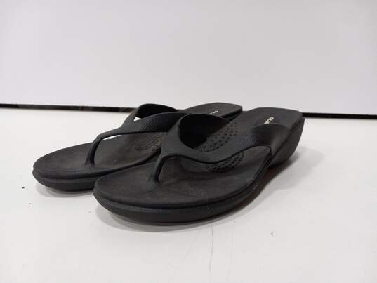Okabashi Women's Black Sandals Size M image number 1