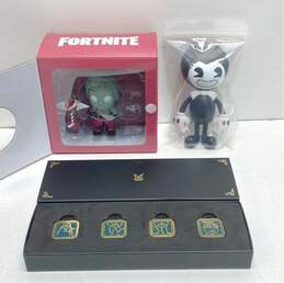 Mixed Video Game Themed Collectibles Bundle alternative image