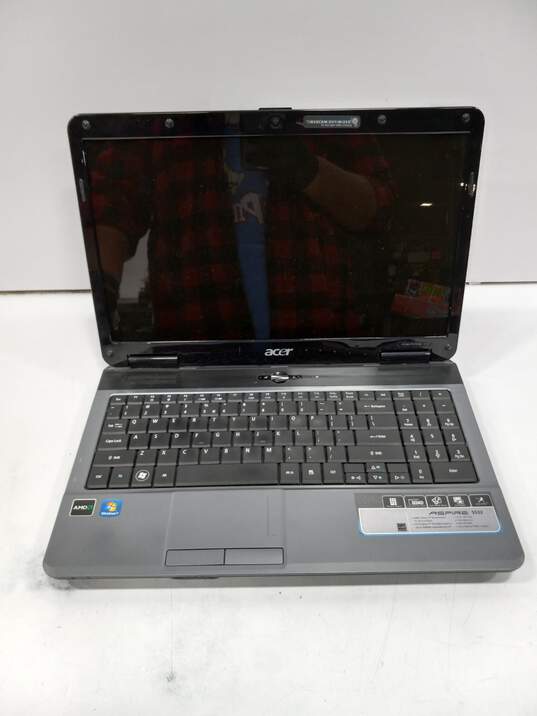 Acer Aspire 5532 Laptop image number 1