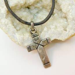 James Avery Designer 925 Plain Latin Cross Pendant On Leather Necklace 6.2g