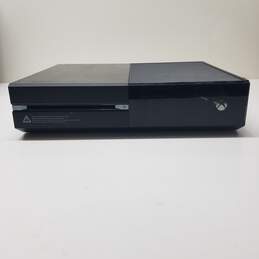 Xbox One Model 1540 500 GB CONSOLE AND POWER WIRE ONLY P&R