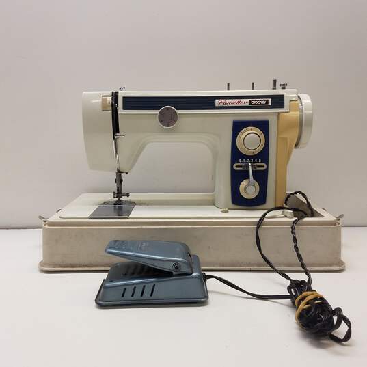 Brother Pacesetter XL791 Sewing Machine image number 1