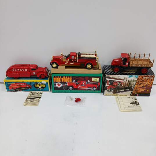 3pc. Assorted Ertl Texaco Die Cast Metal Vehicle Toy Banks image number 1