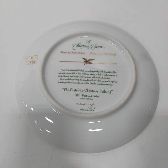 Dept. 56 'A Christmas Carol' Collector Plate image number 3