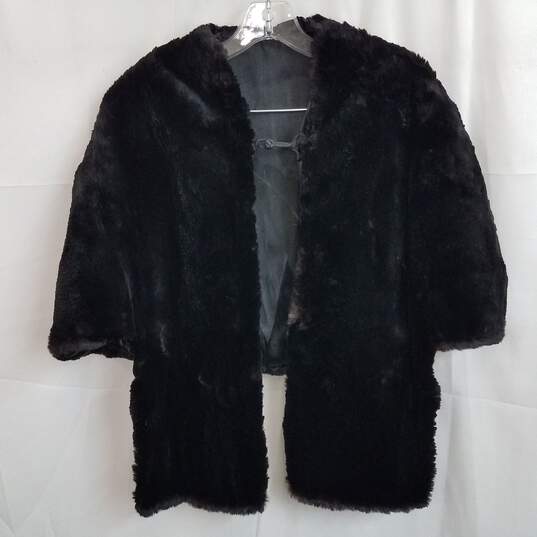 Vintage women's black fur eveningwear capelet image number 1