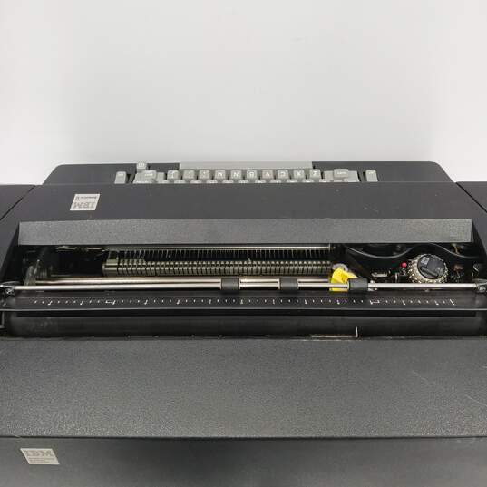 Vintage IBM Correcting Selectric II Black Electric Typewriter image number 5