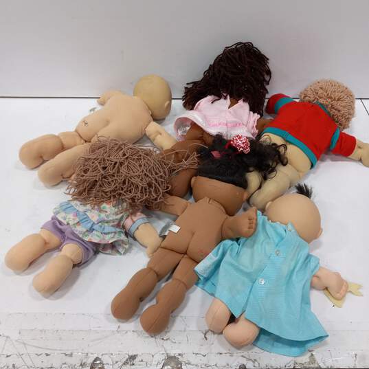 Bundle of Assorted Cabbage Patch Kid Dolls image number 2