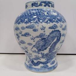 Pair of Blue/White Porcelain Art Dragon Home Decor Vases alternative image