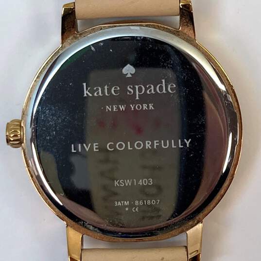 Designer Kate Spade New York KSW1403 White Analog Round Dial Quartz Wristwatch image number 4