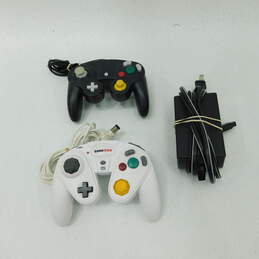 Nintendo Gamecube Gaming Console 2 Controllers & 3 Games alternative image