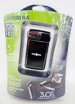 Insignia 720P HD Digital Camcorder 8x Zoom 5-MP Camera LCD 8GB Card, Battery