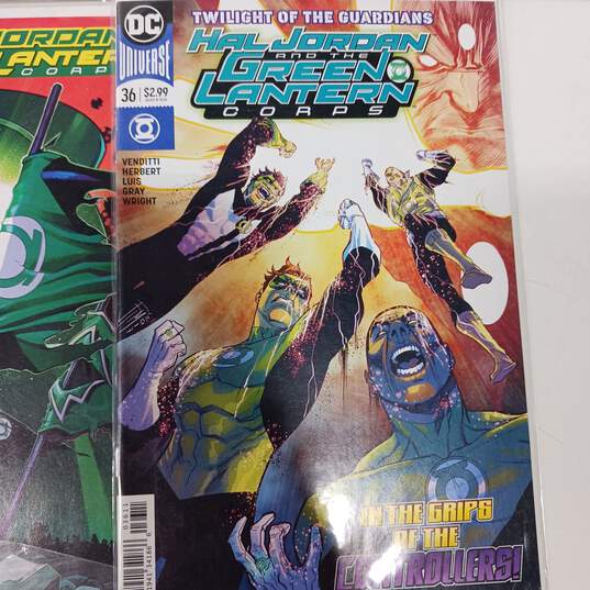 Bundle Of 9 Assorted DC & Marvel Comic Books image number 2