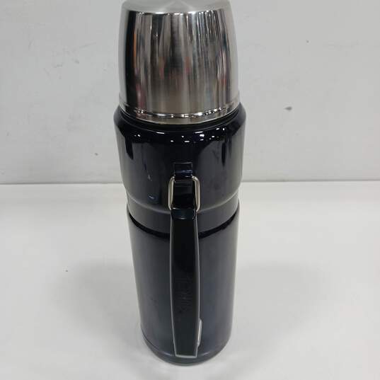 Black Stainless Steel-68 Ounces Thermos image number 2
