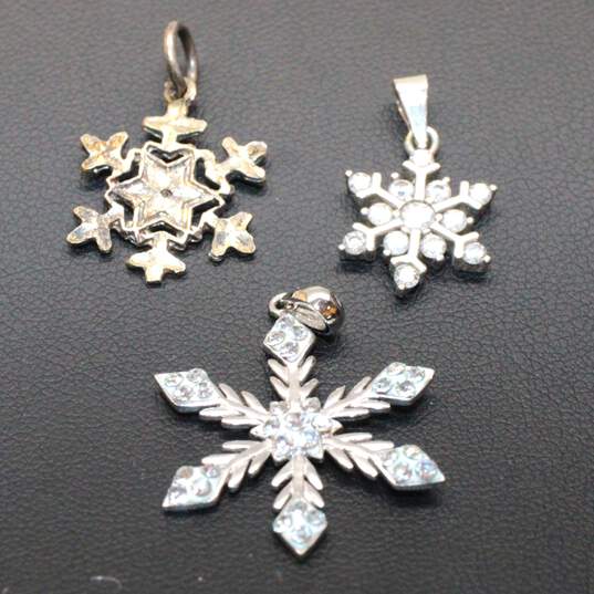 Bundle of 3 Sterling Silver Snowflake Pendants - 4.2g image number 1