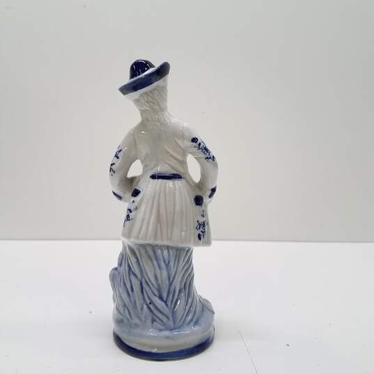 Porcelain Victorian Male Blue Figurine image number 2