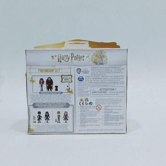 Harry Potter Hogwarts Library Book Set w/ Bookmarks Magical Minis & Wands image number 3