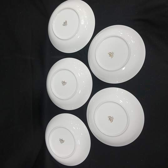 Five-Piece White with Gold Tone Trim Bone China Narumi Wheaton Dessert Bowls image number 3