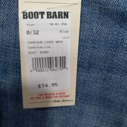 Women's Boot Barn Jeans Size 0/32 NWT image number 2