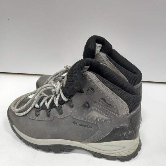 Colombia Women's Waterproof Leather Omni Grip Hiking Shoes Size 7.5 image number 4