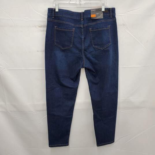 NWT Jones New York WM's Comfort Waist Skinny Blue Jeans Size 16 x 33 image number 2
