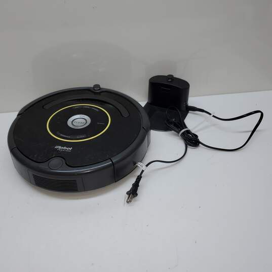 2015 iRobot Robot Vacuum Cleaner #650 Untested P/R image number 1