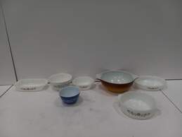 Set of 6 Pyrex Dishes alternative image