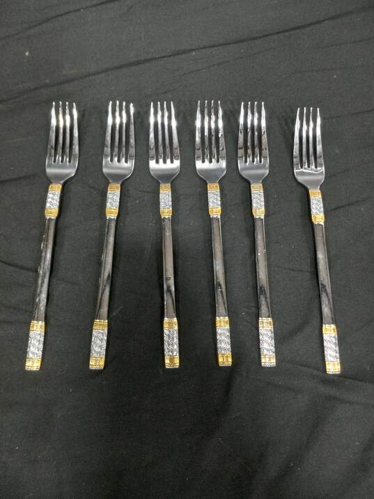 Wilson Silversmiths 54 Piece Silver Plated Stainless Flatware Set image number 4