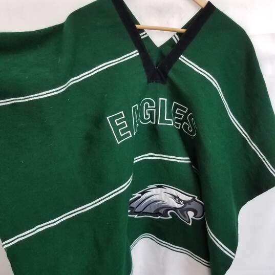 Green fringed Eagles football poncho image number 3